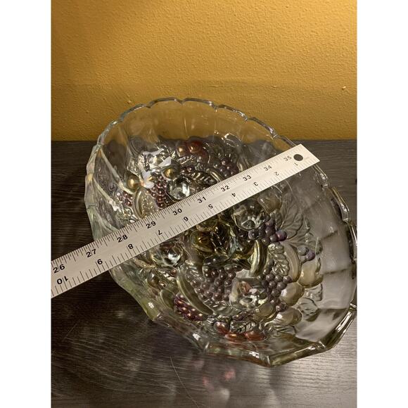Vintage Indiana Glass Clear Footed‎ Fruit/Salad Oval Iridesent Bowl Grape Color - Picture 7 of 9